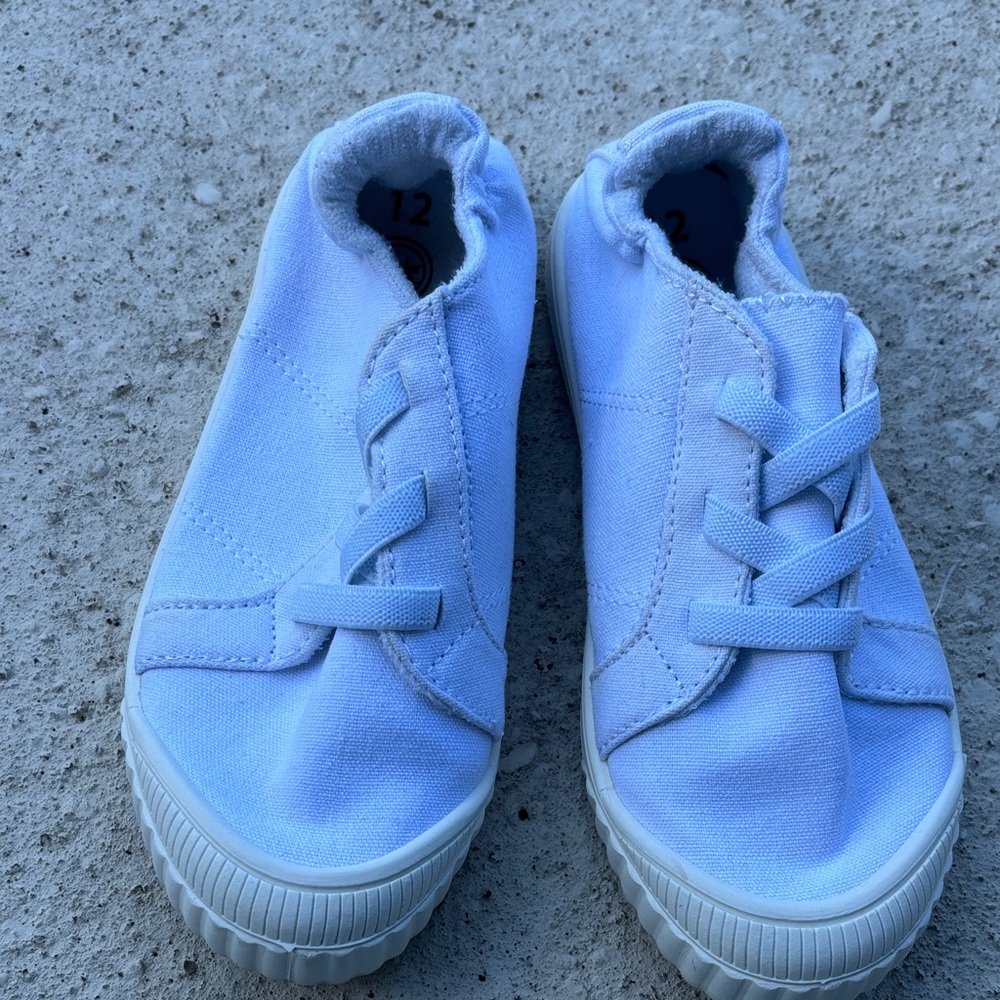 Kids White Canvas Shoes